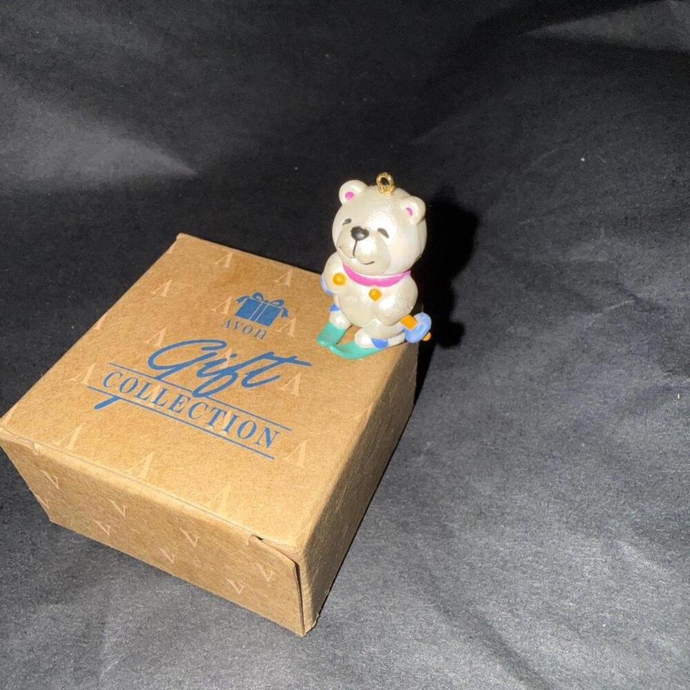 Brand: Avon